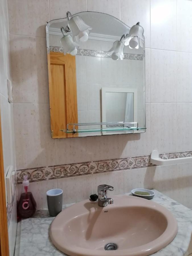 Gemuetliche Ferienwohnung In Torrevieja Ca100M Vom Strand Playa Del Cura Entfernt المظهر الخارجي الصورة
